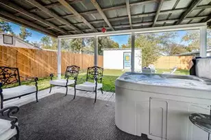 804 N Milam St, Fredericksburg, TX 78624 - Photo 10