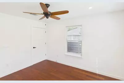 313 Fulton St, Fredericksburg, TX 78624 - Photo 18