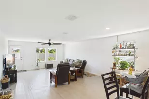 127 Aidan Trl, Fredericksburg, TX 78624 - Photo 4