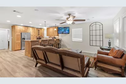 208 E San Antonio St, Fredericksburg, TX 78624 - Photo 60
