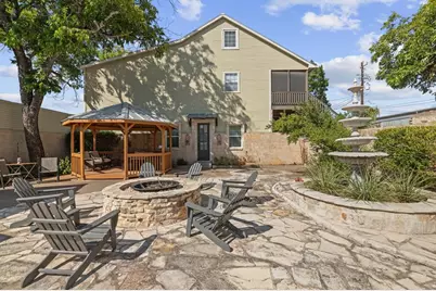 208 E San Antonio St, Fredericksburg, TX 78624 - Photo 72