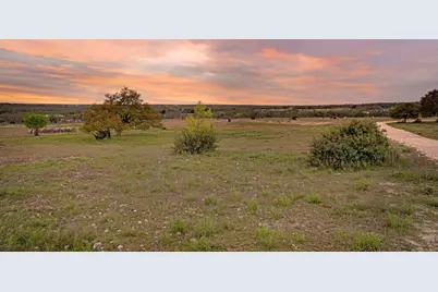 460 E Reeves Lane, Harper, TX 78631 - Photo 4