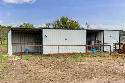 460 E Reeves Lane, Harper, TX 78631 - Photo 10