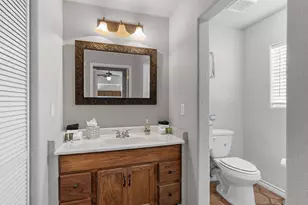208 E San Antonio St, Fredericksburg, TX 78624 - Photo 30