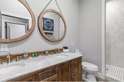 208 E San Antonio St, Fredericksburg, TX 78624 - Photo 56