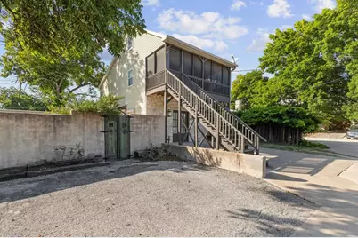 208 E San Antonio St, Fredericksburg, TX 78624 - Photo 46