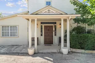 208 E San Antonio St, Fredericksburg, TX 78624 - Photo 12