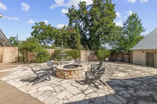 208 E San Antonio St, Fredericksburg, TX 78624 - Photo 74