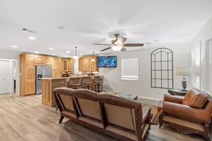 208 E San Antonio St, Fredericksburg, TX 78624 - Photo 60