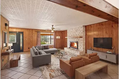 959 S Eagle St, Fredericksburg, TX 78624 - Photo 16