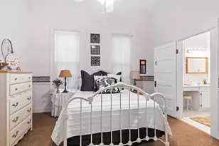 104 N Cherry St, Fredericksburg, TX 78624 - Photo 6
