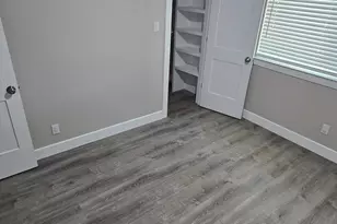 204 Crestwood Dr, Fredericksburg, TX 78624 - Photo 10