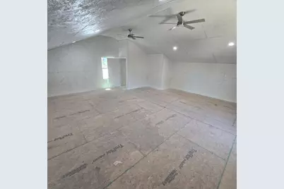 204 Crestwood Dr, Fredericksburg, TX 78624 - Photo 24