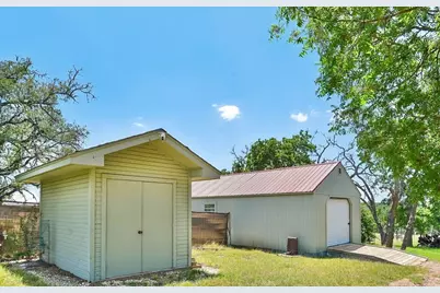 283 W Lacey Oak Pkwy, Kerrville, TX 78028 - Photo 36