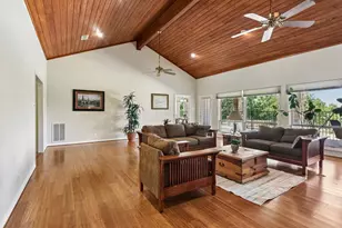 283 W Lacey Oak Pkwy, Kerrville, TX 78028 - Photo 4
