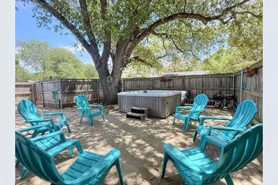 901 N Llano St, Fredericksburg, TX 78624 - Photo 26