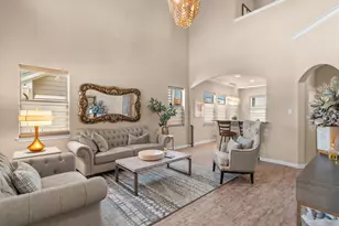510 S Mueller St, Fredericksburg, TX 78624 - Photo 4