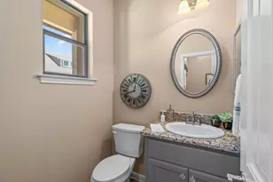 510 S Mueller St, Fredericksburg, TX 78624 - Photo 8