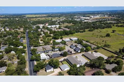 703 E Highway St, Fredericksburg, TX 78624 - Photo 52