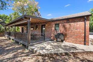 109 S Bowie, Fredericksburg, TX 78624 - Photo 26