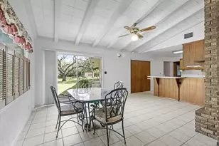 105 Hale St, Fredericksburg, TX 78624 - Photo 6