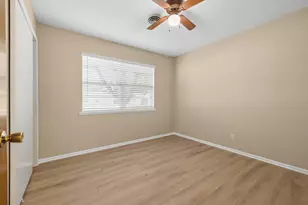 814 Sunset St, Fredericksburg, TX 78624 - Photo 12