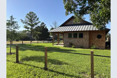 601 Whitney, Fredericksburg, TX 78624 - Photo 8
