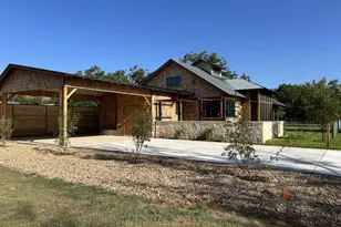601 Whitney, Fredericksburg, TX 78624 - Photo 6