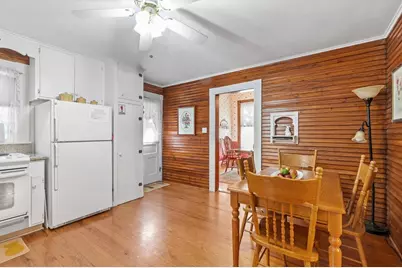 104 N Cherry St, Fredericksburg, TX 78624 - Photo 12