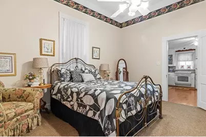 104 N Cherry St, Fredericksburg, TX 78624 - Photo 10