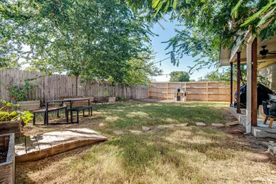 207 Green Oaks Loop, Fredericksburg, TX 78624 - Photo 28