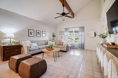 207 Green Oaks Loop, Fredericksburg, TX 78624 - Photo 2
