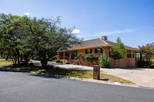 304 Spring Mill Dr, Kerrville, TX 78028 - Photo 2