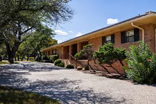 304 Spring Mill Dr, Kerrville, TX 78028 - Photo 4