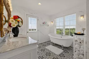 140 Oak Crest Drive, Fredericksburg, TX 78624 - Photo 16