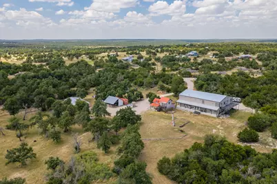 140 Oak Crest Dr, Fredericksburg, TX 78624 - Photo 1