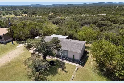 731 W Mountain View Dr, Lakehills, TX 78063 - Photo 32