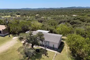 731 W Mountain View Dr, Lakehills, TX 78063 - Photo 32