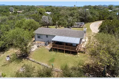 731 W Mountain View Dr, Lakehills, TX 78063 - Photo 28