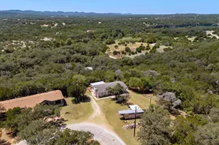 731 W Mountain View Dr, Lakehills, TX 78063 - Photo 24