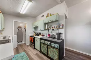 731 W Mountain View Dr, Lakehills, TX 78063 - Photo 6