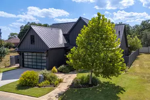 116 S Baurenhof Ct, Fredericksburg, TX 78624 - Photo 4