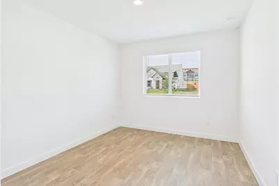 171 Teal St, Fredericksburg, TX 78624 - Photo 6
