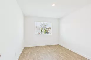 171 Teal St, Fredericksburg, TX 78624 - Photo 8