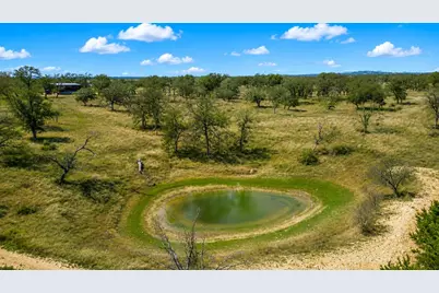9 SE Silas Trail, Fredericksburg, TX 78624 - Photo 2
