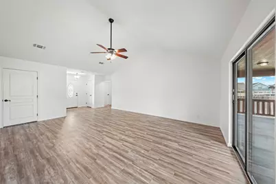 720 Darlington Dr, Fredericksburg, TX 78624 - Photo 6