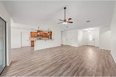 720 Darlington Dr, Fredericksburg, TX 78624 - Photo 4