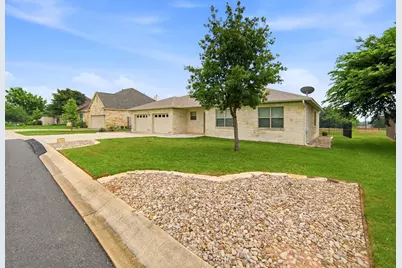 805 Scarlet Oak Court, Fredericksburg, TX 78624 - Photo 30