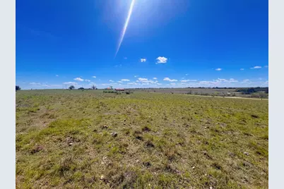 283 Cut Off Rd, Fredericksburg, TX 78624 - Photo 2