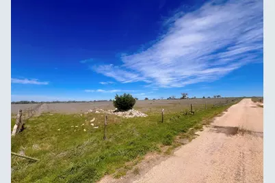 364 Cut Off Rd, Fredericksburg, TX 78624 - Photo 2